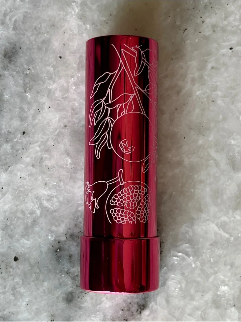 100% Pure Pomegranate Oil Moisture Lipstick in Black Rose